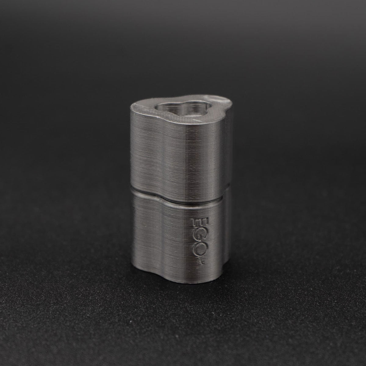 TRILOBY INK - Cartuccera con chiusura magnetica chiusa - EGOUNDESIGN